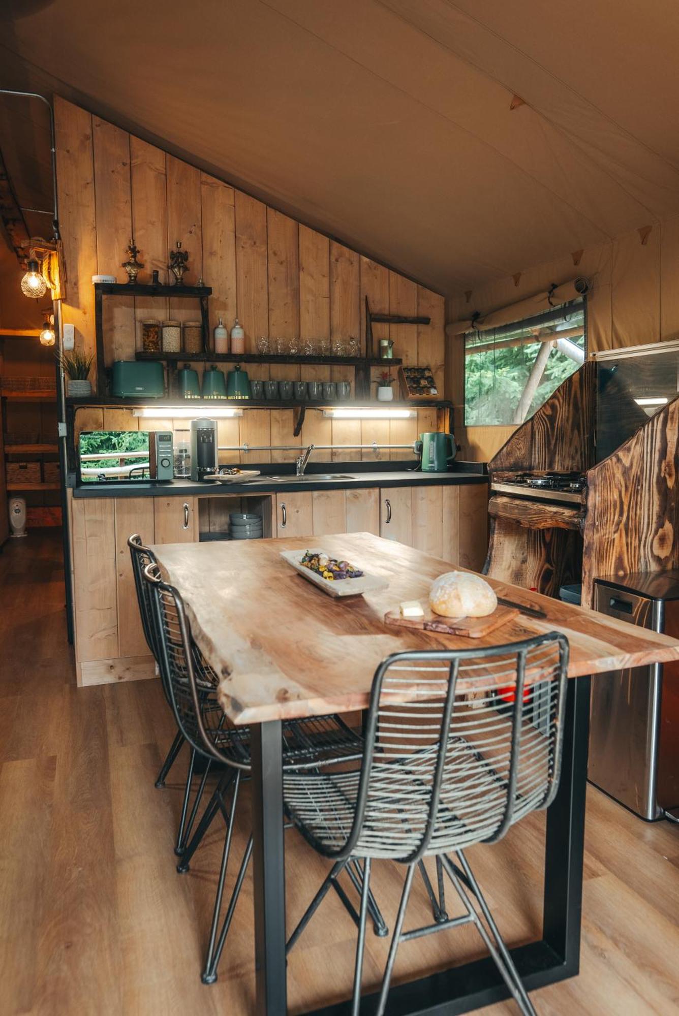 Cosy Forest Lodge Penrhos  Exterior foto